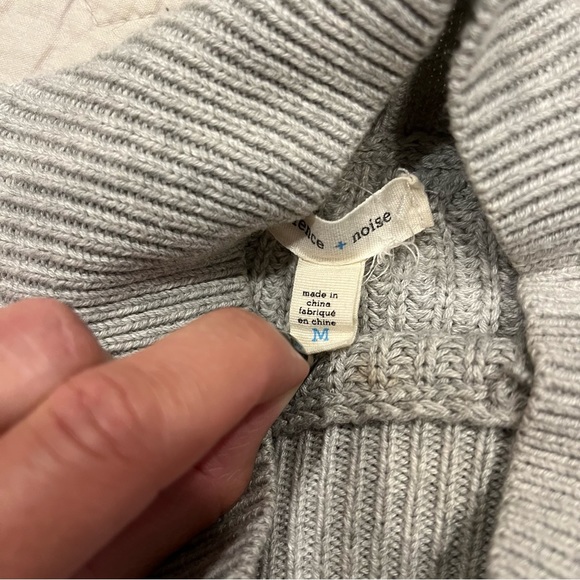 Silence + Noise Crop Knit Grey Sweater - Picture 5 of 5